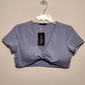 NWT Blue Twist Front Short Sleeve Crop Top